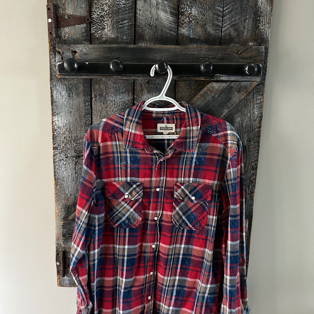 Distillery Men's Long Sleeve Snap Button Shirt Blue & Red Plaid - Size Medium